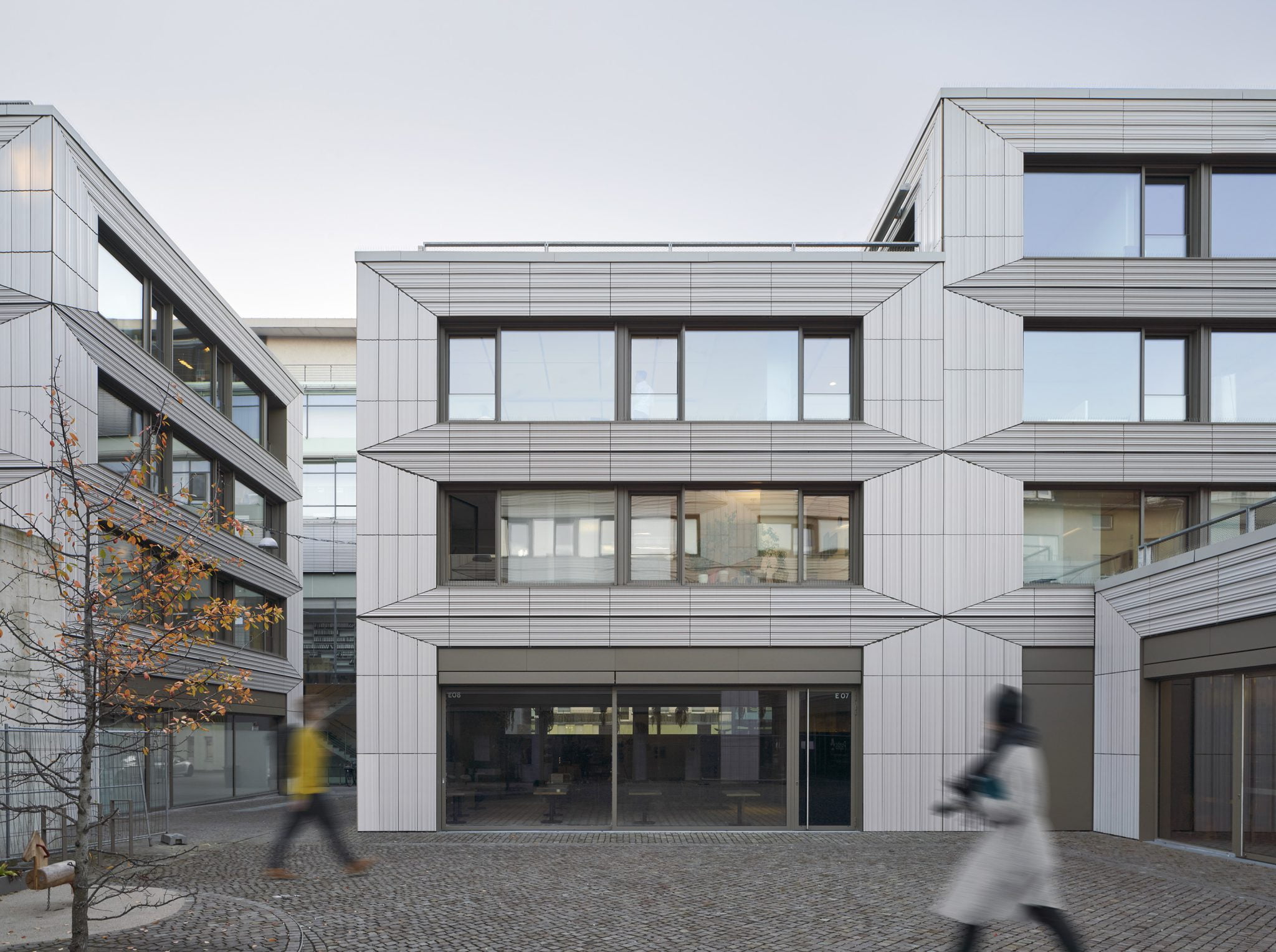 dezwartehond_krefeld_ostwall_result_14-2048x1529